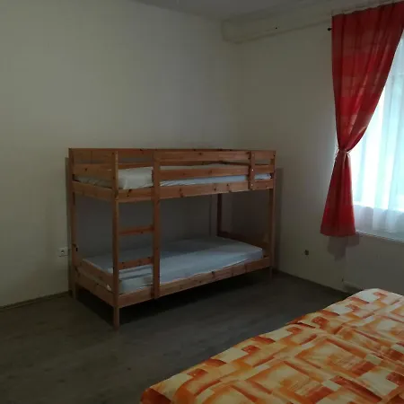 Διαμέρισμα Suemegi Levendula Sümeg